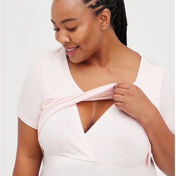 NWT Torrid Super Soft Maternity & Nursing Short Sleeve Tee In Baby Pink - Picture 2 of 8